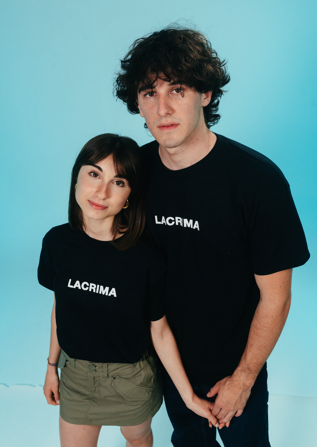 Maglietta Nera Lacrima con frase sul retro piangiamo e balliamo