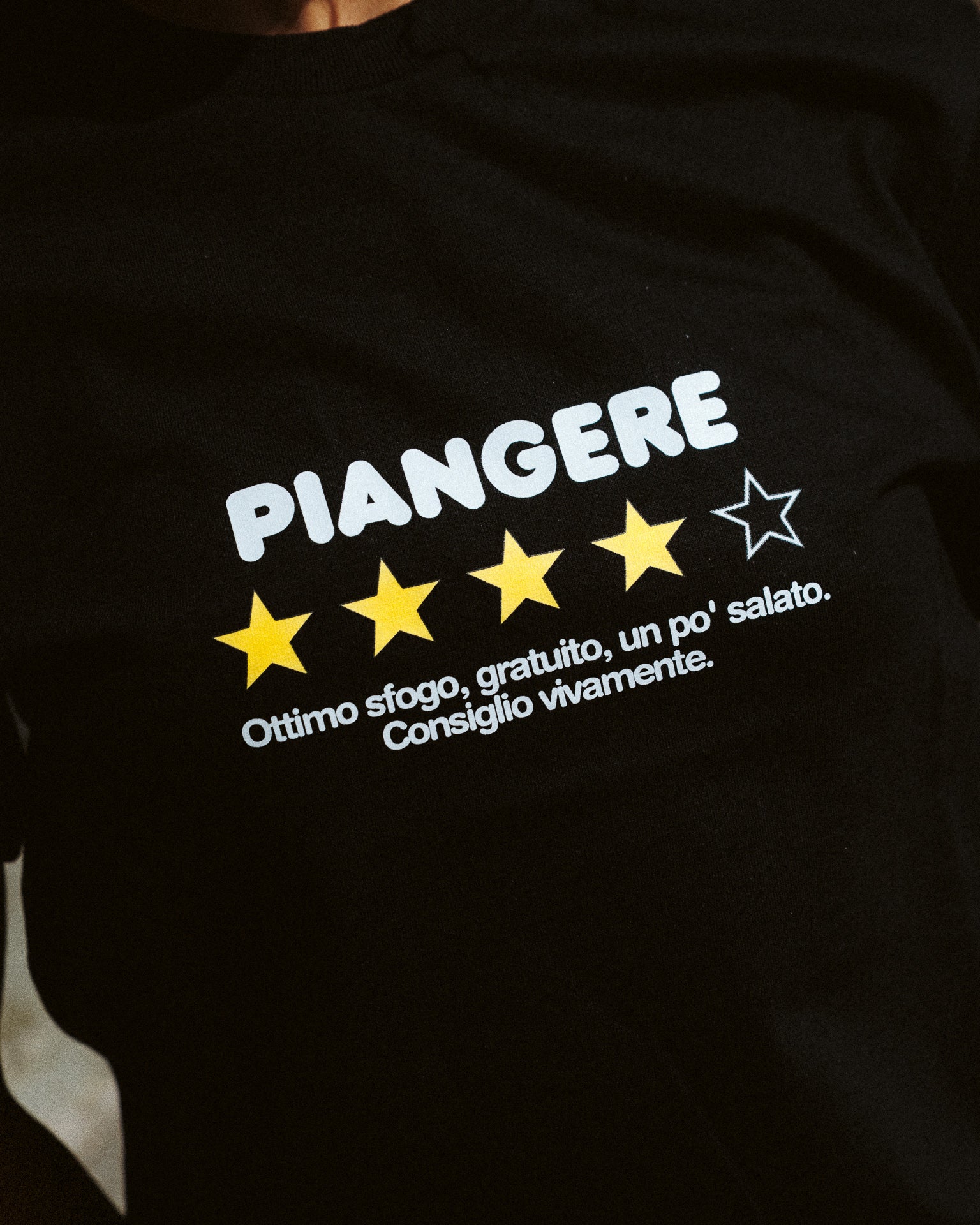 T-shirt Piangere