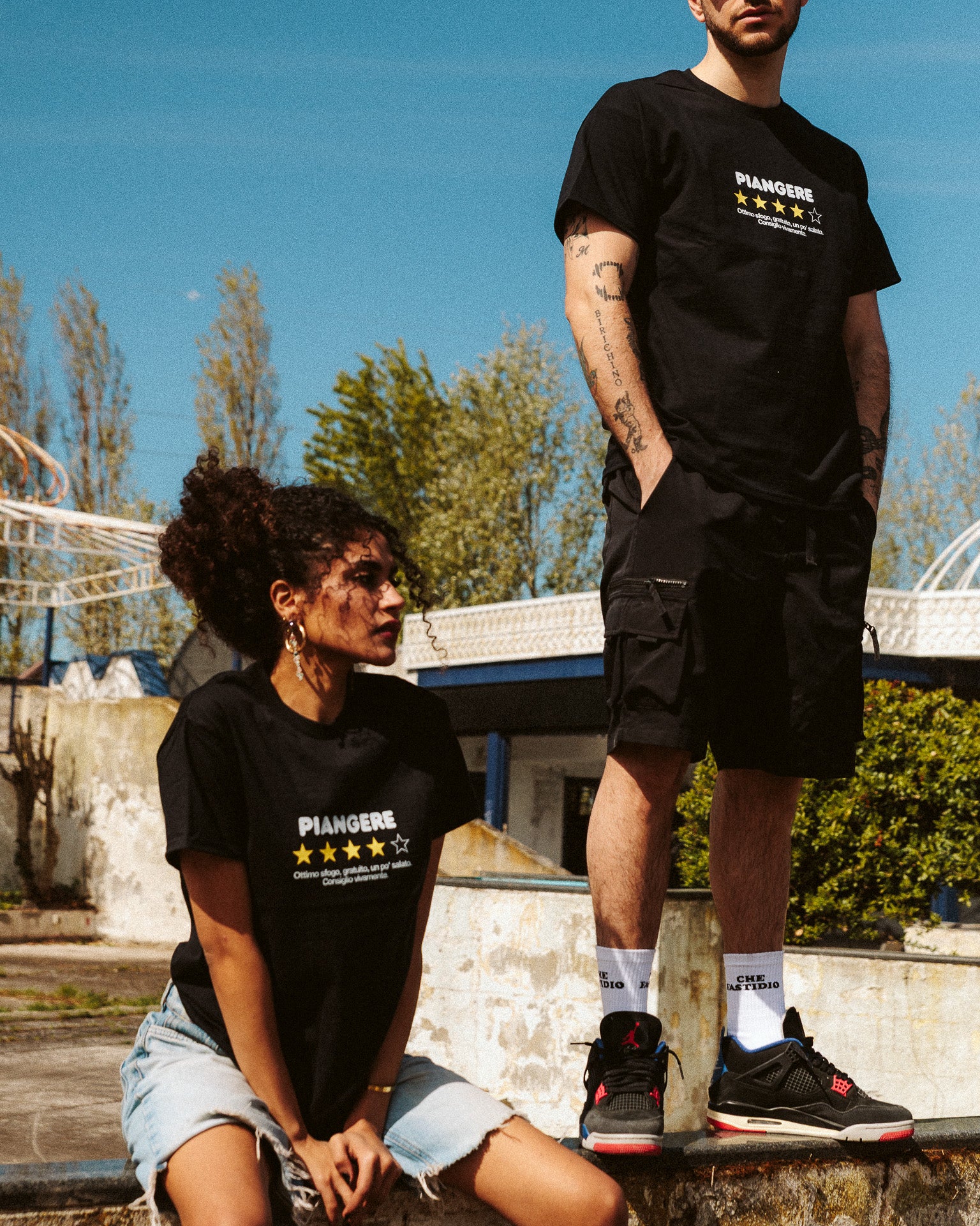 T-shirt Piangere