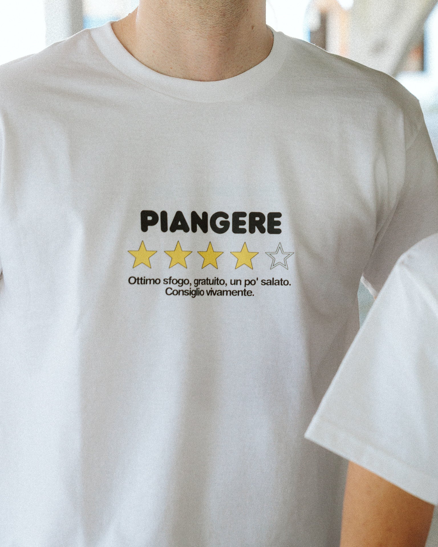 T-shirt Piangere