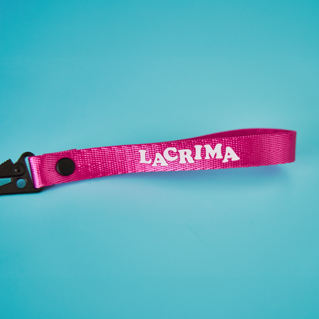 Portachiavi rosa piangiamo / balliamo – le chiavi del tuo cuore spezzato.