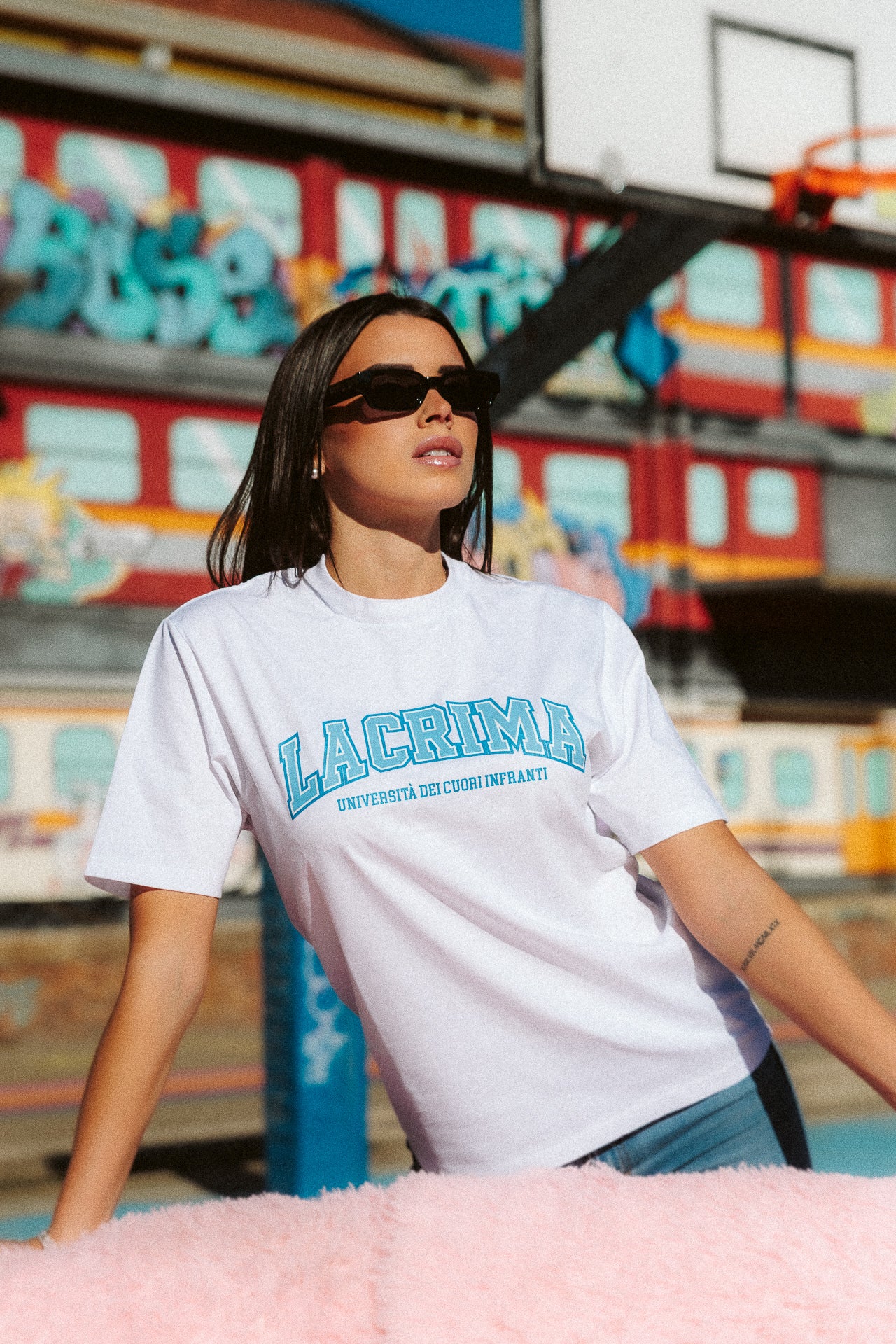 T-shirt College Over Bianca