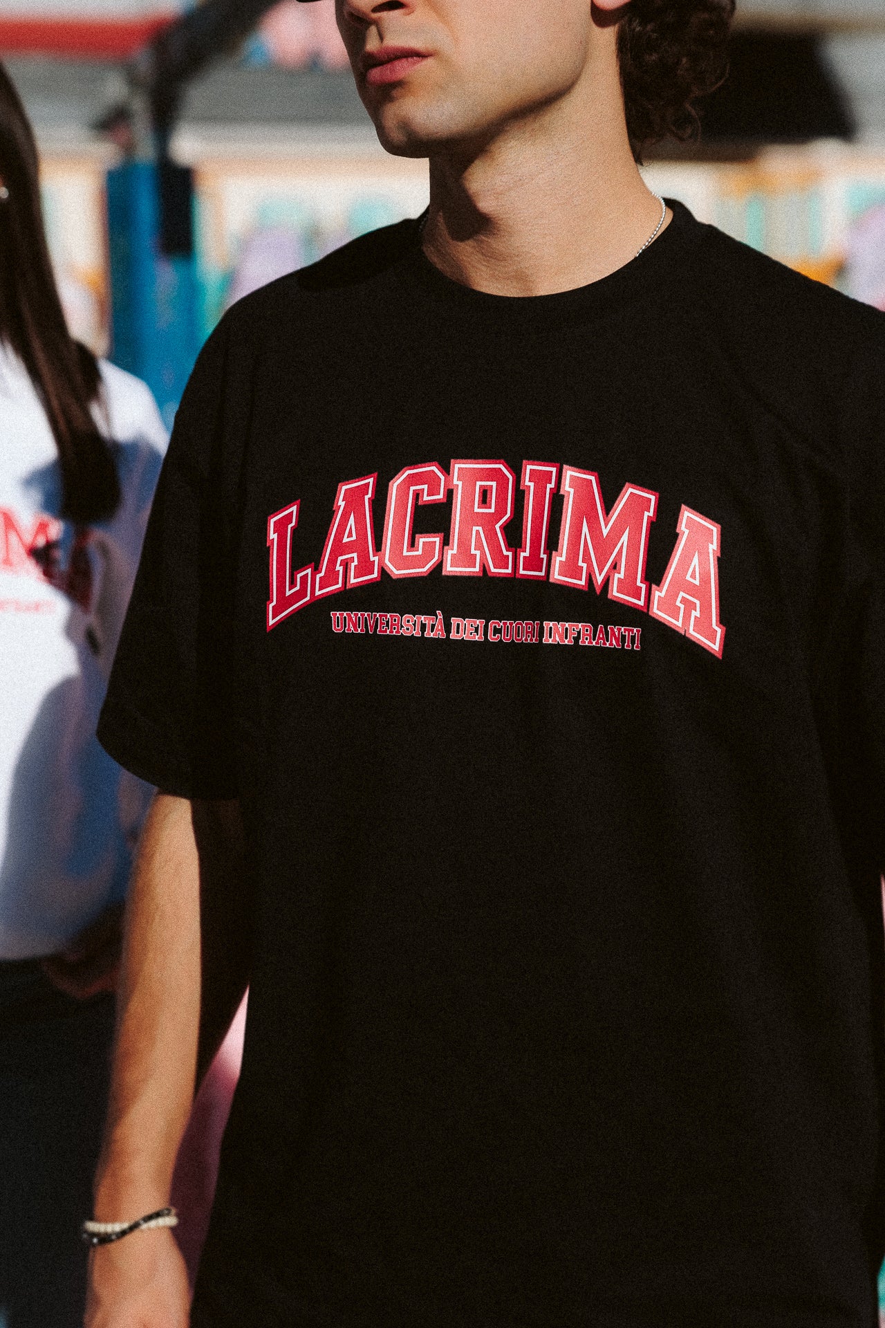 T-shirt College Over Nera